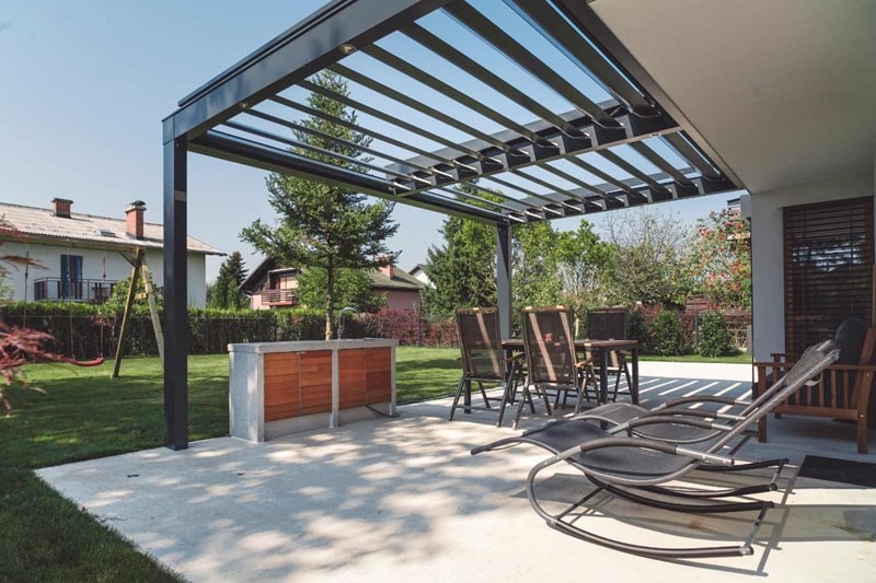 Construire votre propre pergola en bois astuces et étapes clés