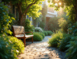 Coin de jardin urbain ensoleille avec plantes vertes