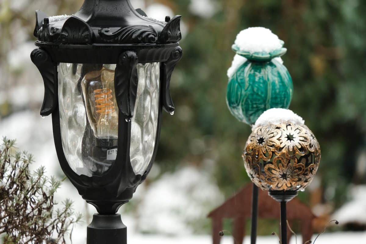 Décorations dans un jardin d'hiver